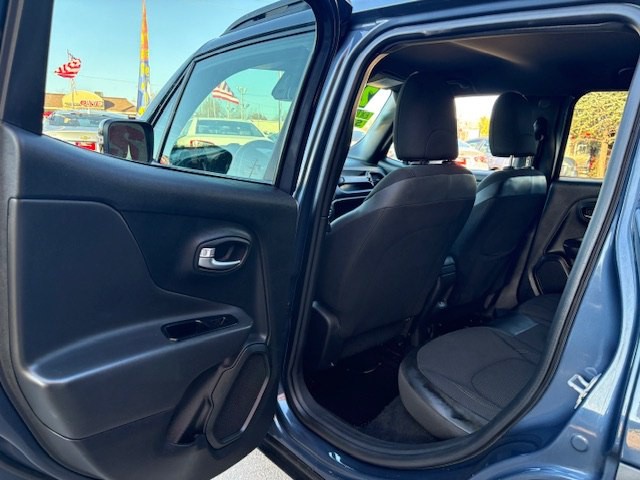 2022 Jeep Renegade Image 15