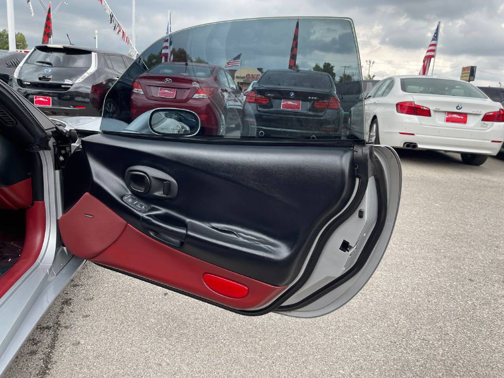 1998 Chevrolet Corvette Image 8