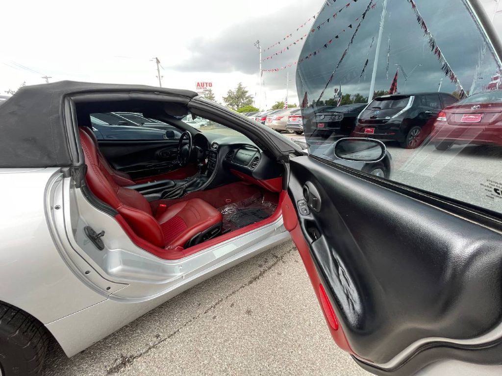 1998 Chevrolet Corvette Image 9