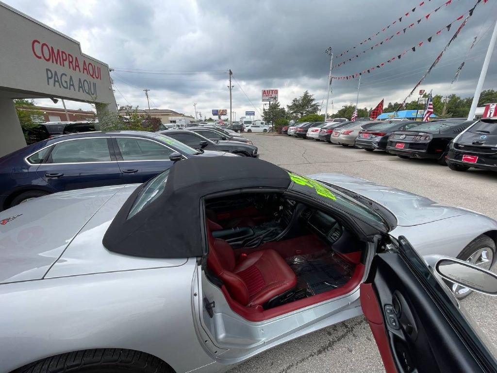 1998 Chevrolet Corvette Image 10