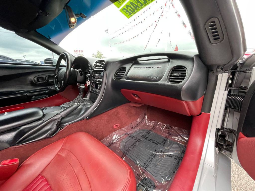 1998 Chevrolet Corvette Image 14