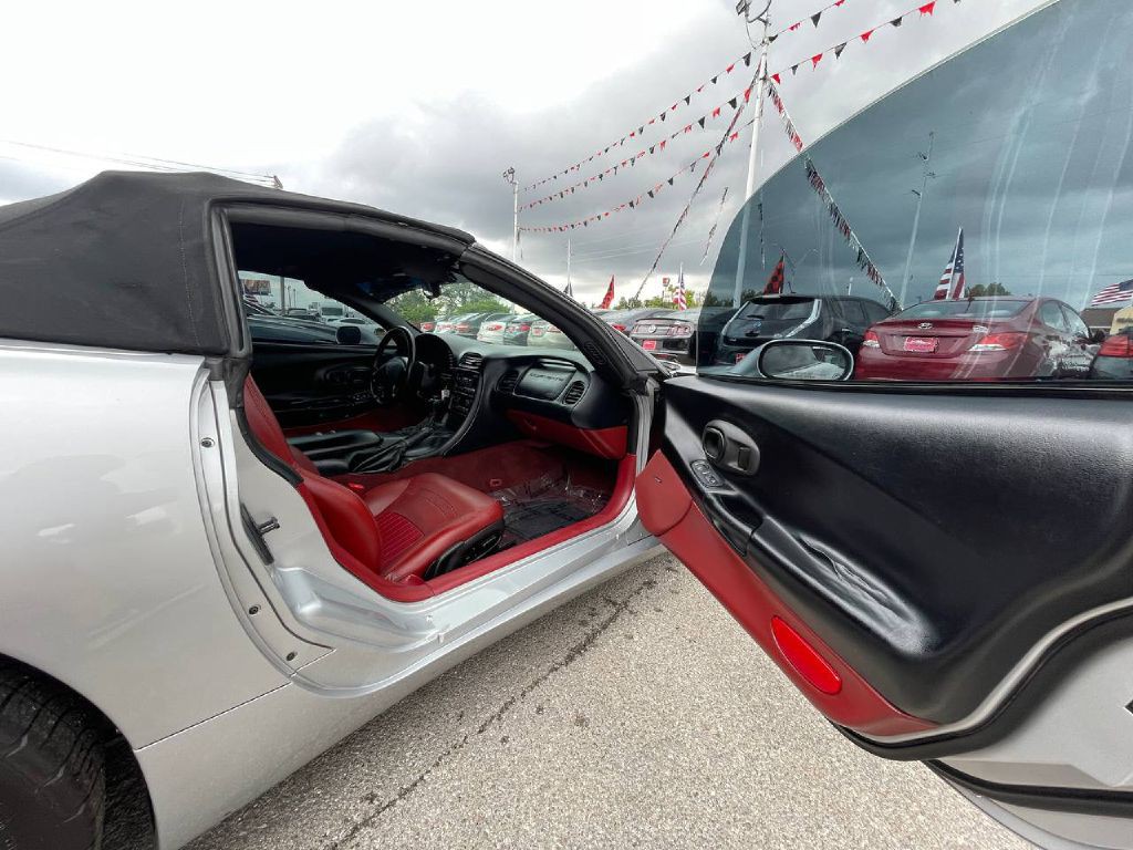 1998 Chevrolet Corvette Image 16