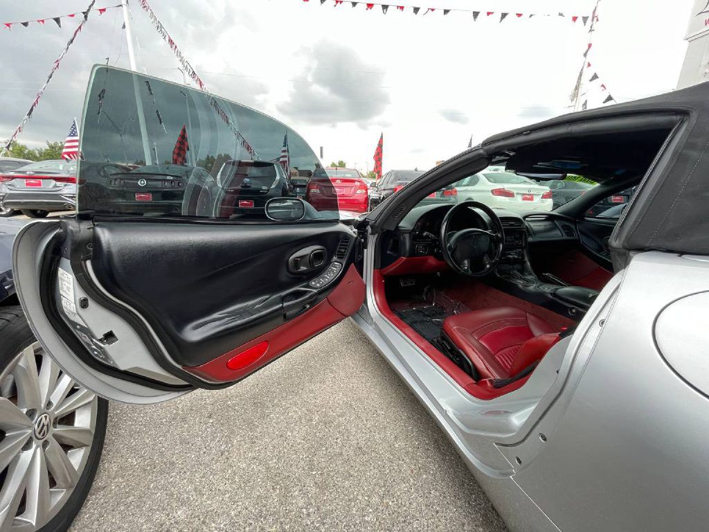 1998 Chevrolet Corvette Image 18