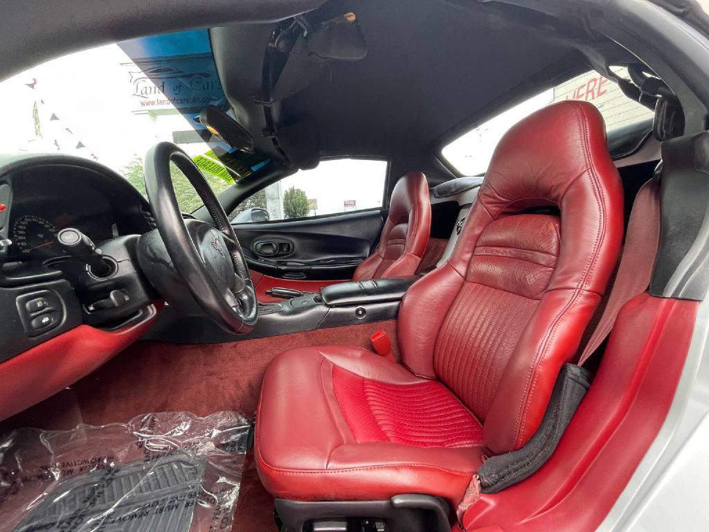 1998 Chevrolet Corvette Image 23