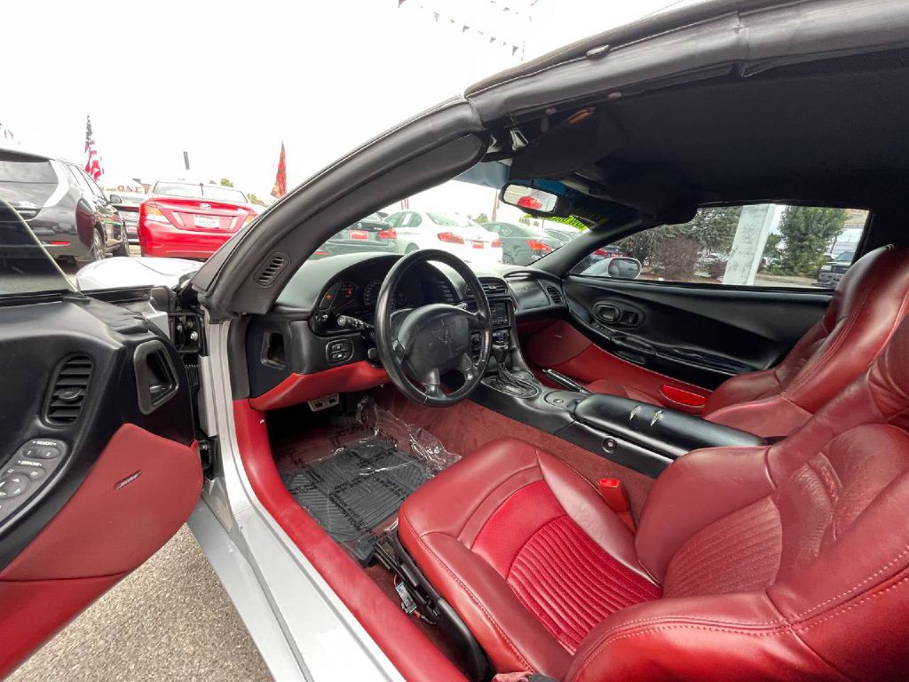 1998 Chevrolet Corvette Image 25