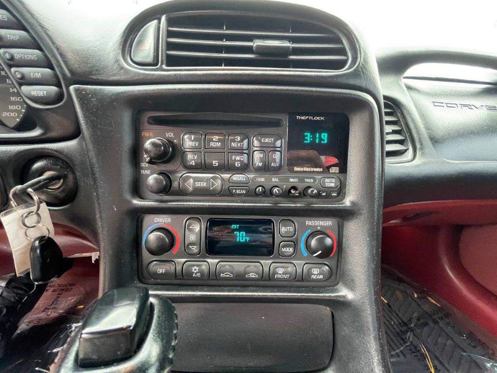 1998 Chevrolet Corvette Image 34