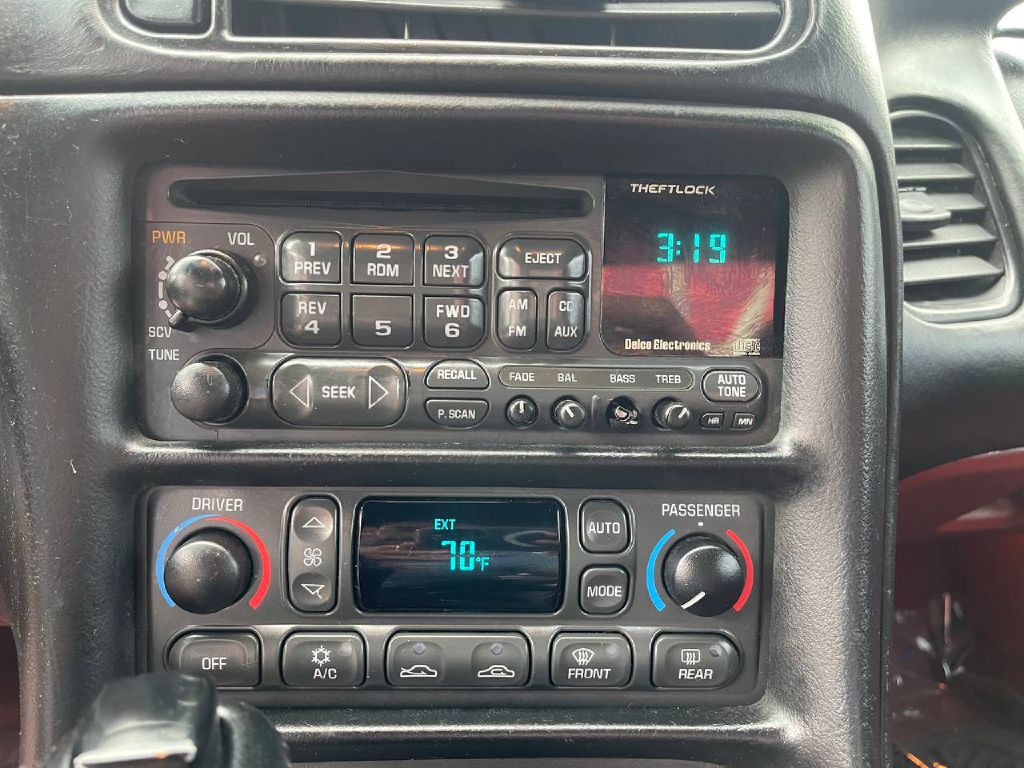 1998 Chevrolet Corvette Image 35