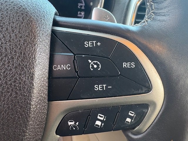 2015 Jeep Grand Cherokee Image 25