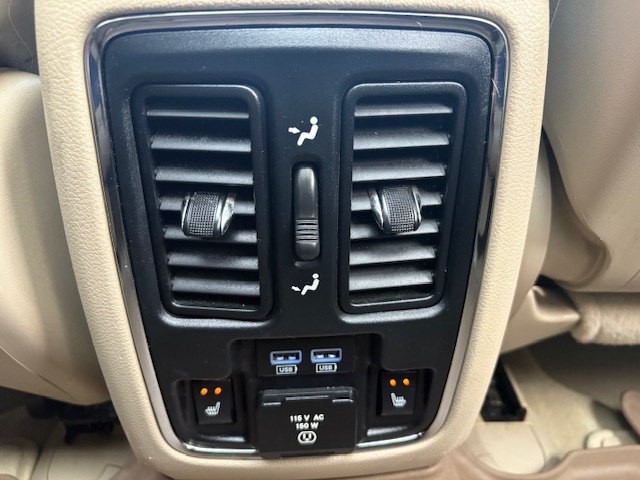 2015 Jeep Grand Cherokee Image 32