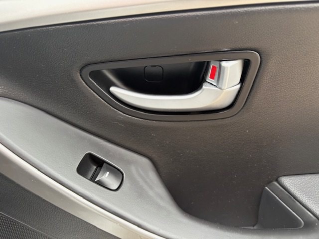 2015 Hyundai Elantra Image 14