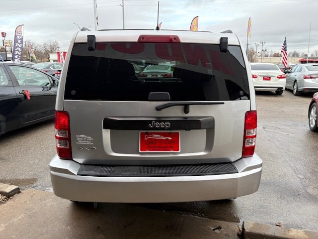 2012 Jeep Liberty Image 8
