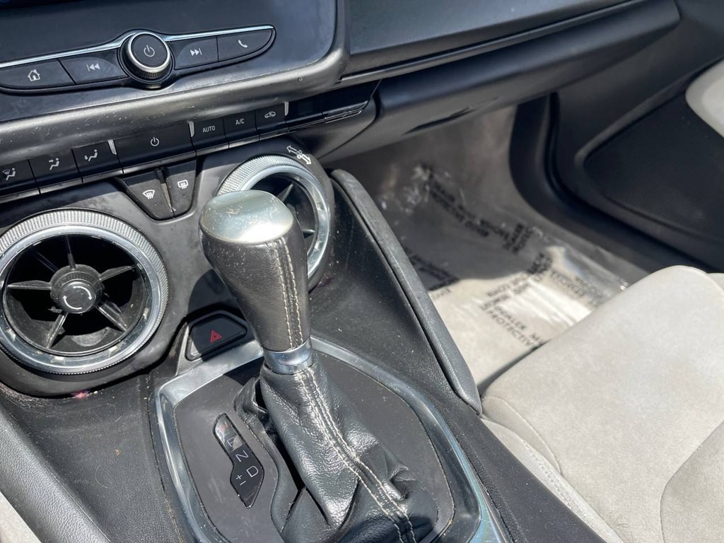 2020 Chevrolet Camaro Image 21