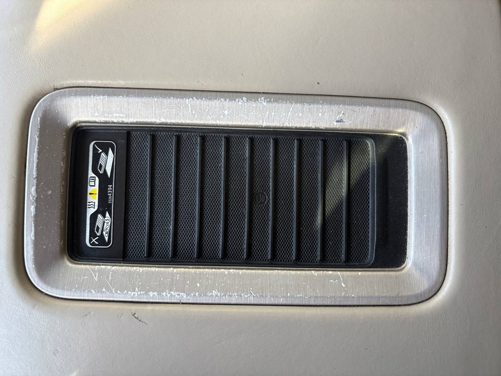 2015 GMC Yukon Image 32