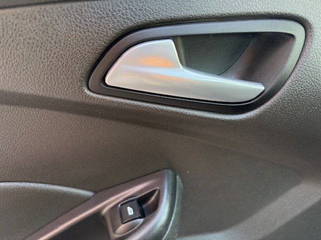 2016 Ford Focus Image 15