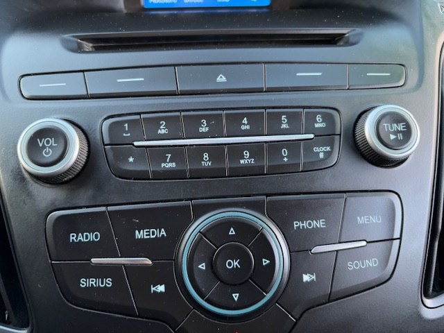 2016 Ford Focus Image 22