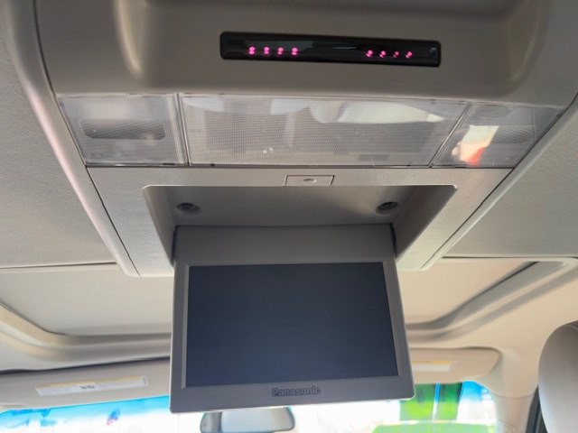 2010 GMC Yukon Image 32