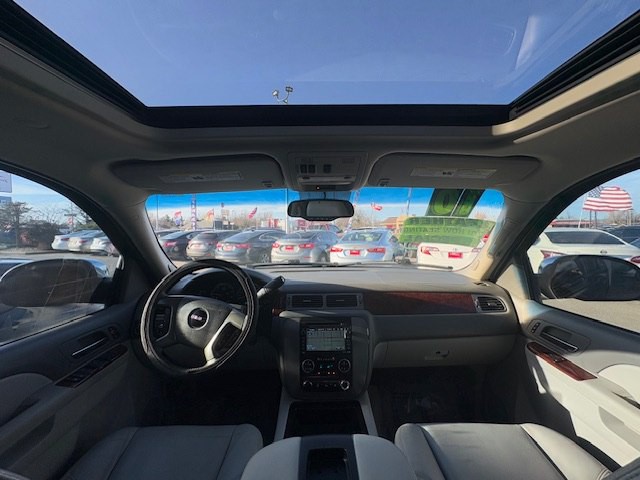 2010 GMC Yukon Image 33