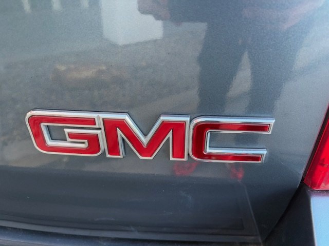 2010 GMC Yukon Image 38