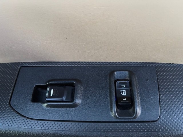 2007 HUMMER H3 Image 10