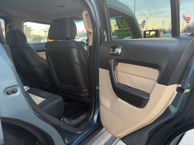 2007 HUMMER H3 Image 13