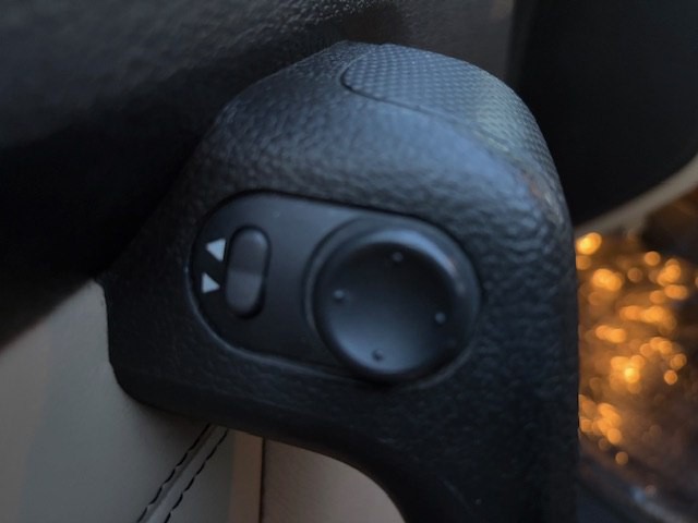 2007 HUMMER H3 Image 19