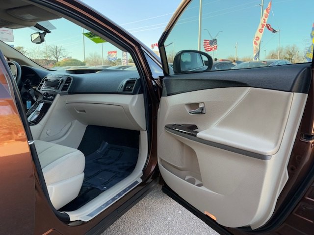 2011 Toyota Venza Image 5