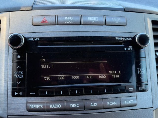 2011 Toyota Venza Image 21