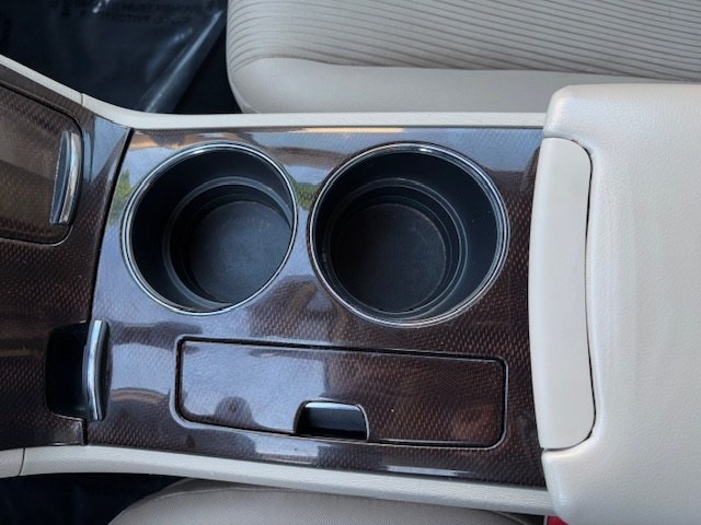 2011 Toyota Venza Image 25