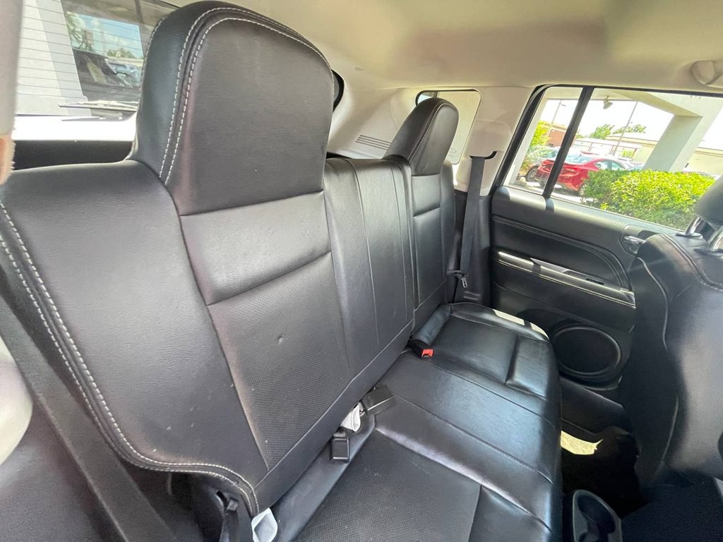 2014 Jeep Compass Image 15