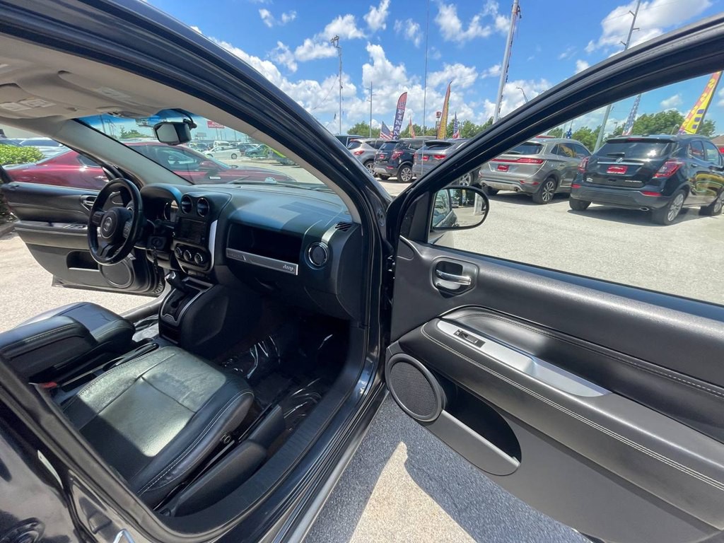 2014 Jeep Compass Image 18
