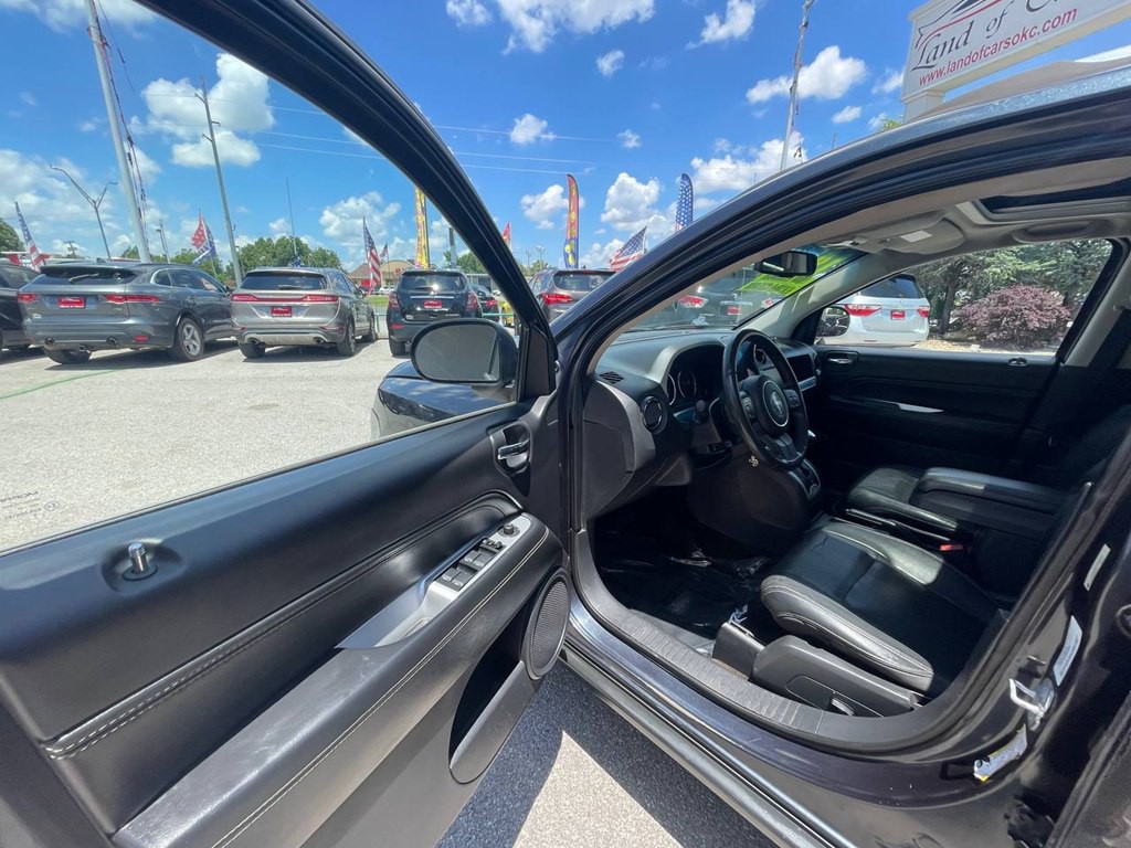 2014 Jeep Compass Image 22