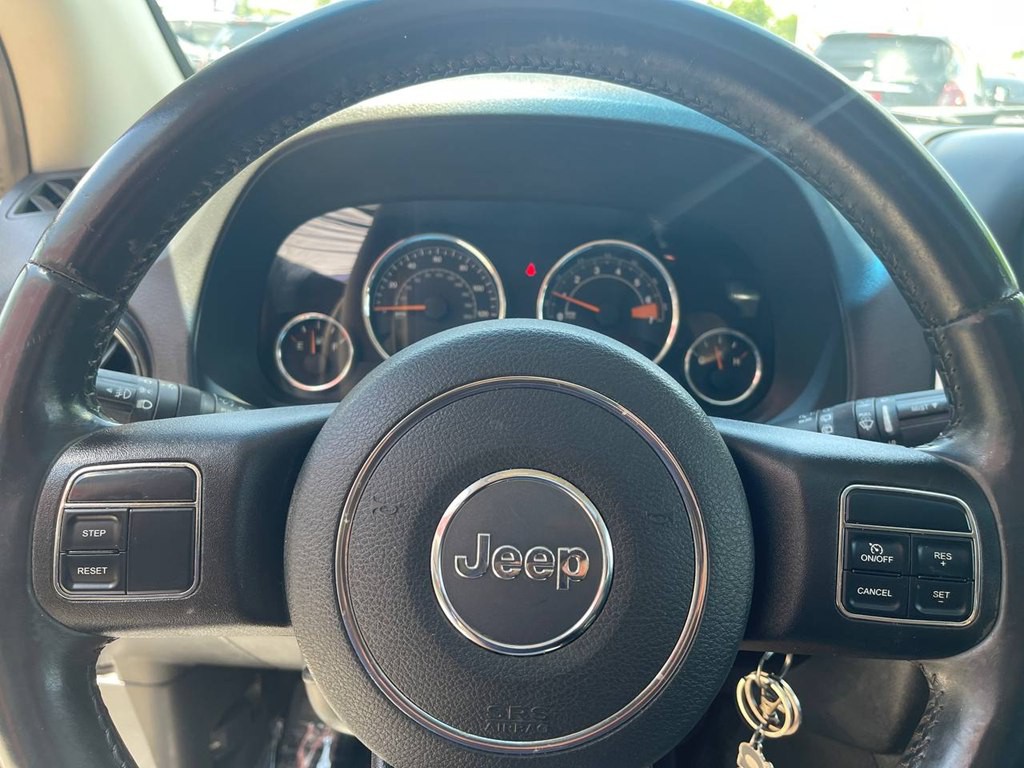 2014 Jeep Compass Image 26