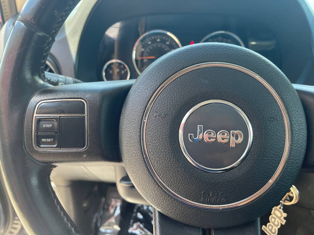 2014 Jeep Compass Image 27