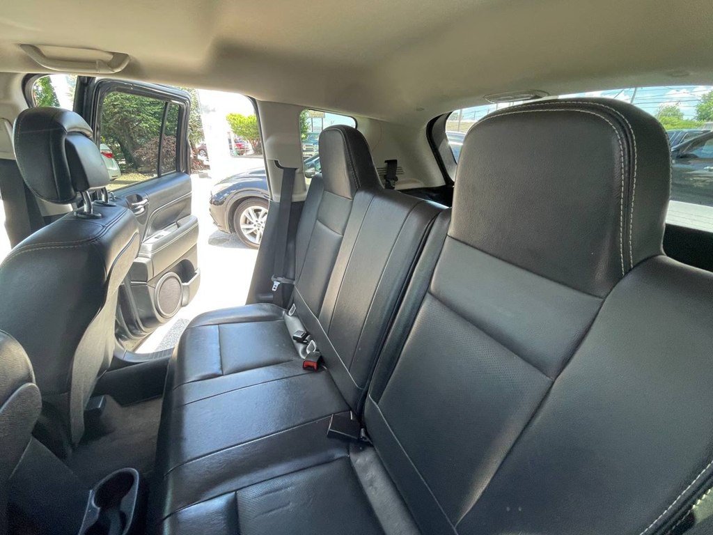 2014 Jeep Compass Image 11