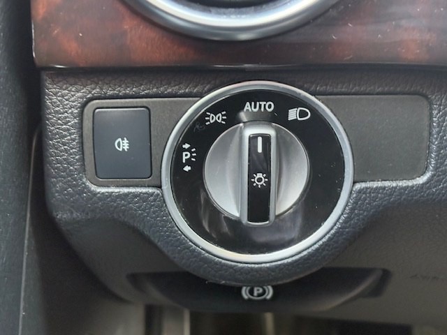 2014 Mercedes-Benz GLK-Class Image 21