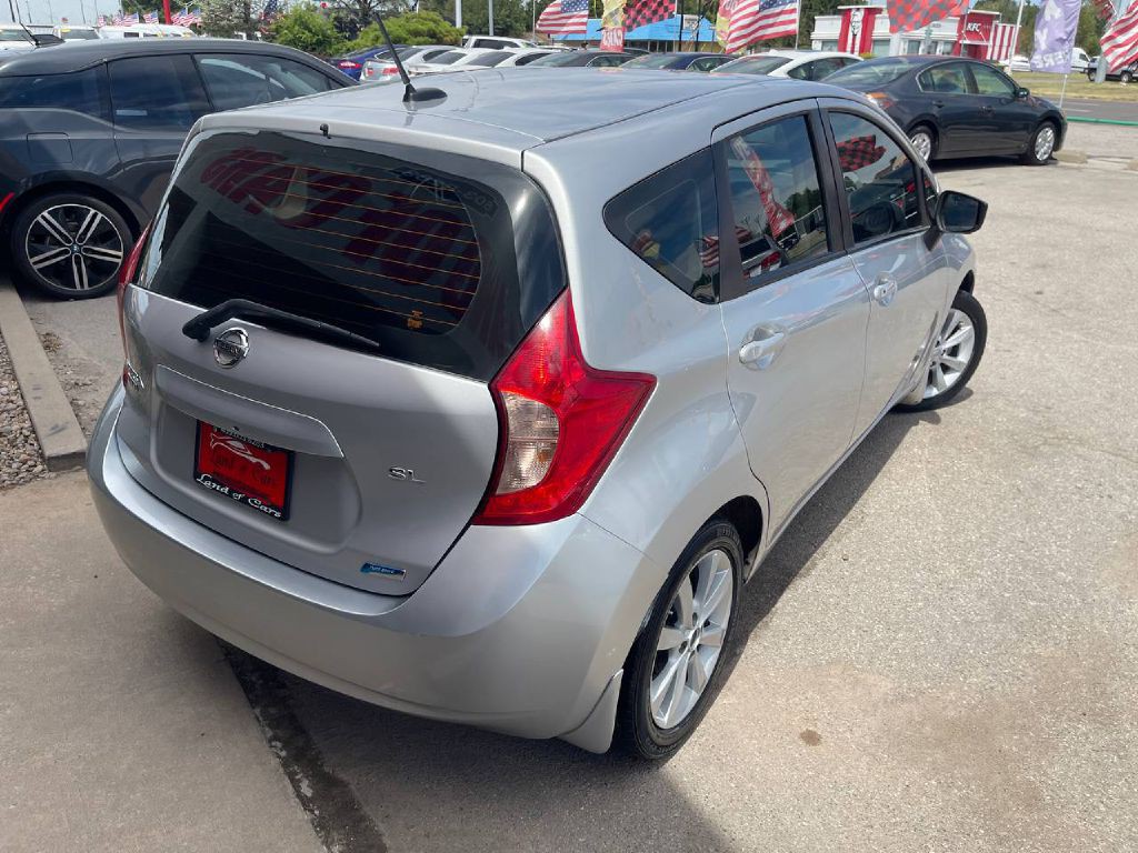 2015 Nissan Versa Image 38