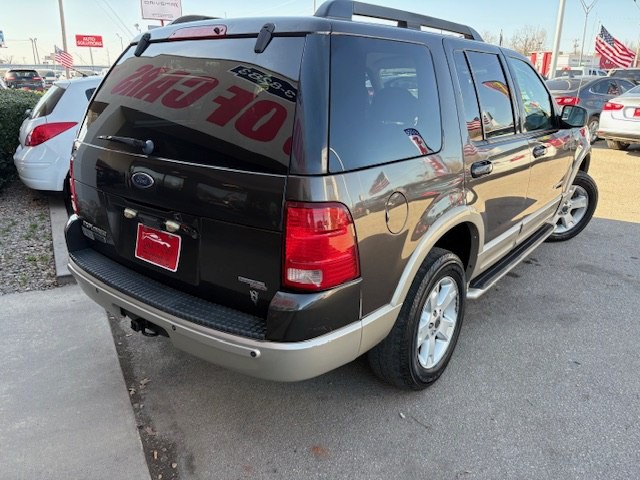 2005 Ford Explorer Image 4