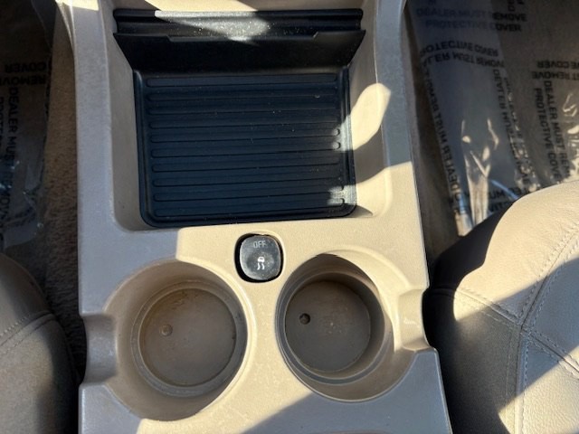 2005 Ford Explorer Image 26
