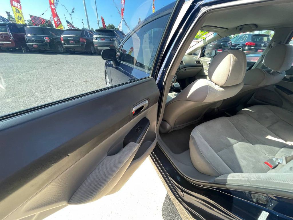 2010 Honda Civic Image 9