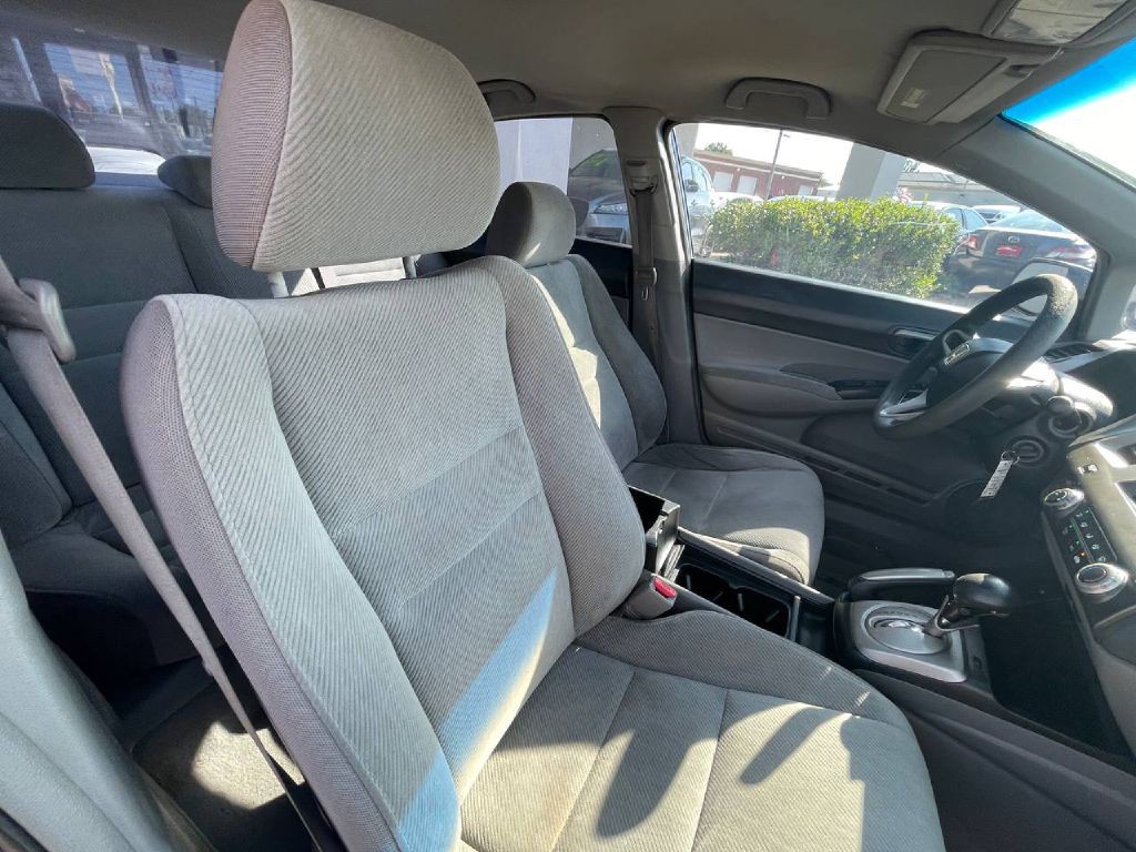 2010 Honda Civic Image 18