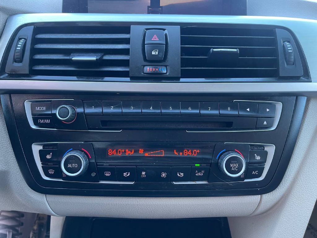 2013 BMW 3 Series Image 39