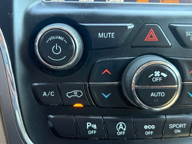 2018 Jeep Grand Cherokee Image 28