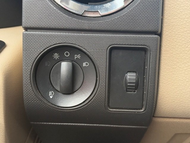 2009 Ford F-250 Image 12