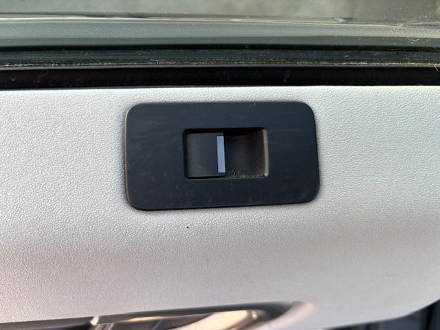 2016 Land Rover Discovery Sport Image 18