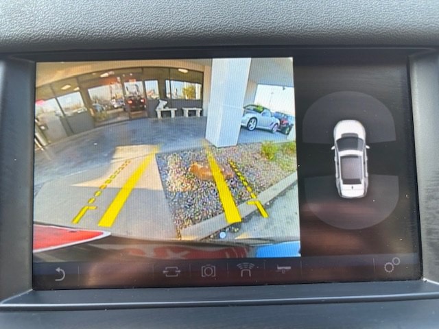 2016 Land Rover Discovery Sport Image 30