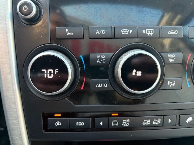 2016 Land Rover Discovery Sport Image 33