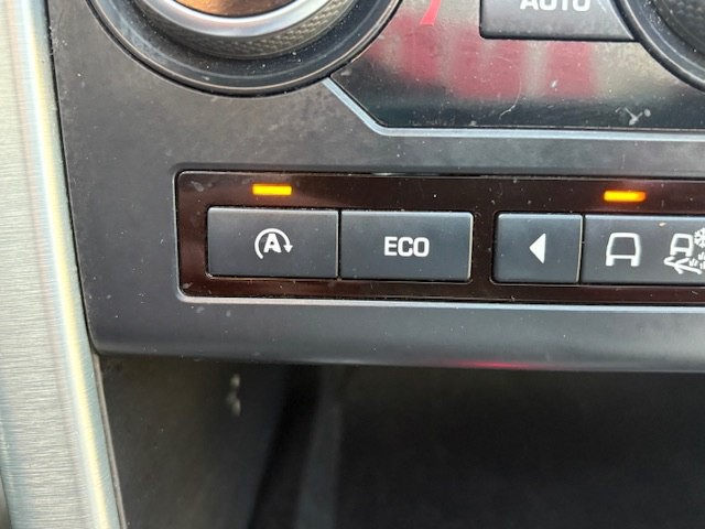 2016 Land Rover Discovery Sport Image 35