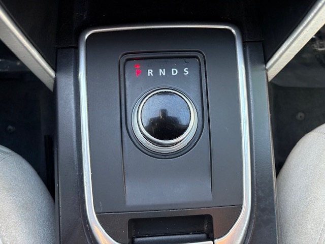 2016 Land Rover Discovery Sport Image 38