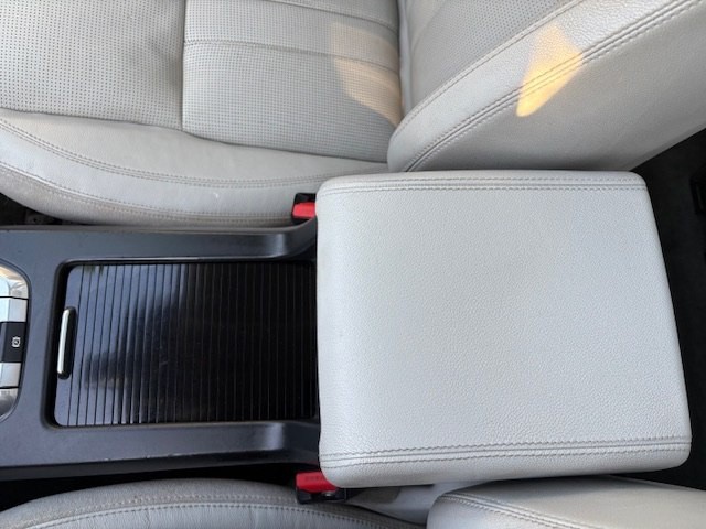 2016 Land Rover Discovery Sport Image 39