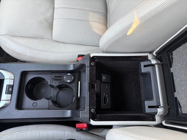 2016 Land Rover Discovery Sport Image 40